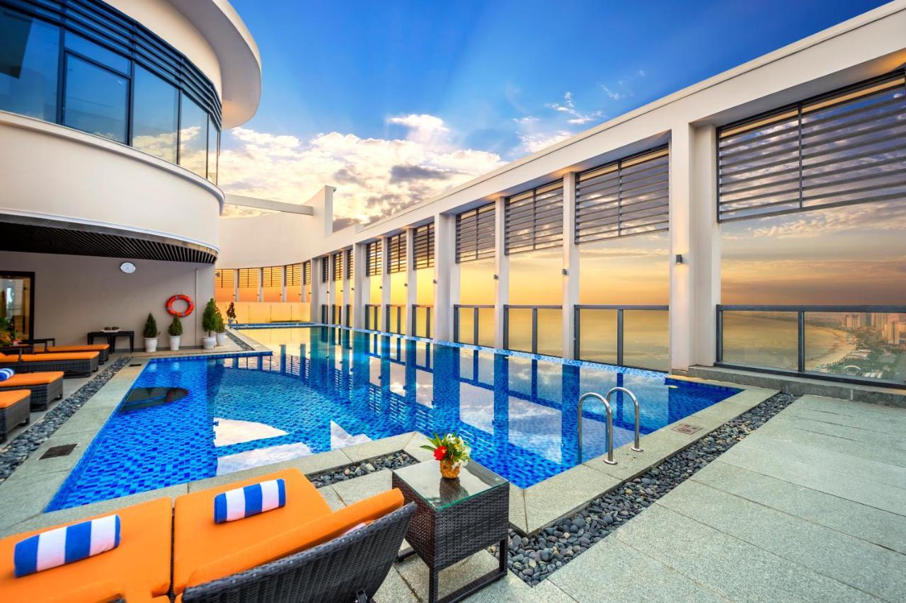 Altara Suites Da Nang By Ahg Екстер'єр фото